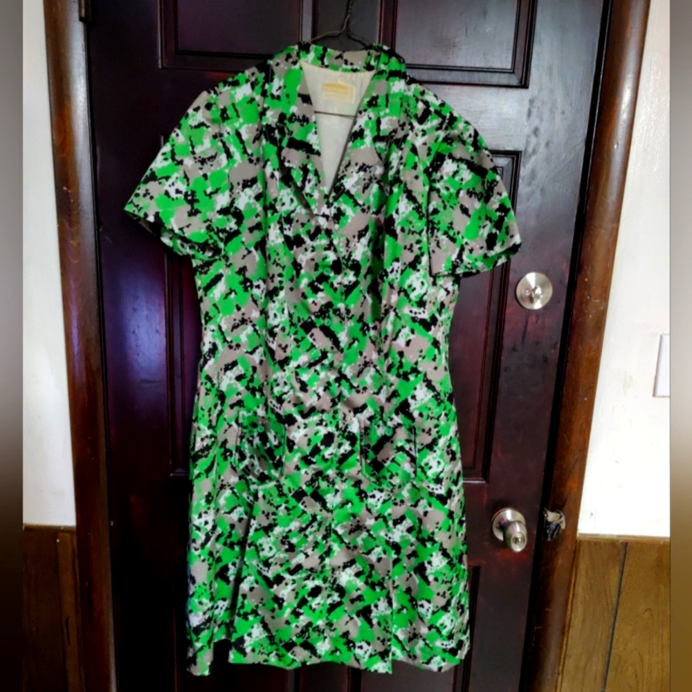 70s Vintage Trevira Green floral dress